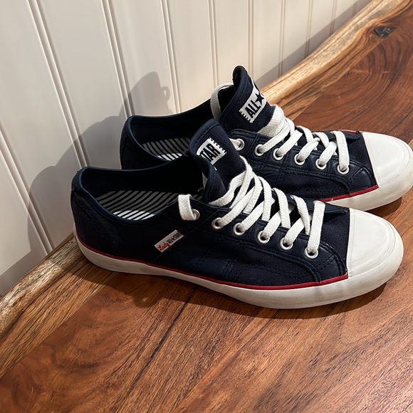 CONVERSE Chuck Taylor Canvas-Faux Leather Shoes Like New-Only Worn 1 Time - Picture 3 of 13